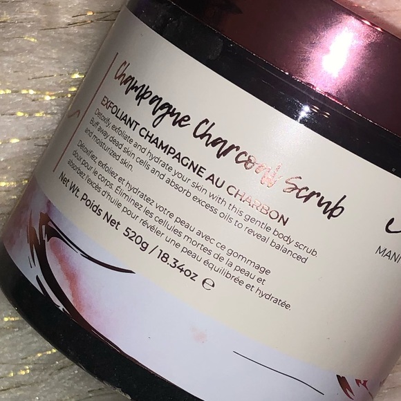 Champagne charcoal hydration & exfoliator - Picture 3 of 3